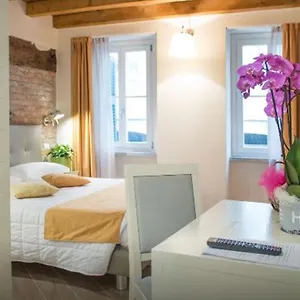 2* Casa de hóspedes La Corte Fiorita