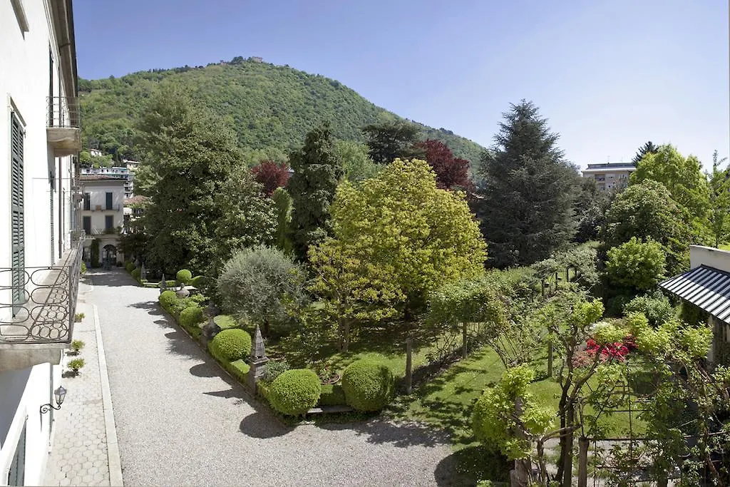 La Canarina Bed & Breakfast 코모 0*,  이탈리아